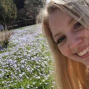 Meet your Posher, Lily